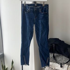 PAIGE Distressed Jeans with Zippers (Verdugo Crop Size 27)